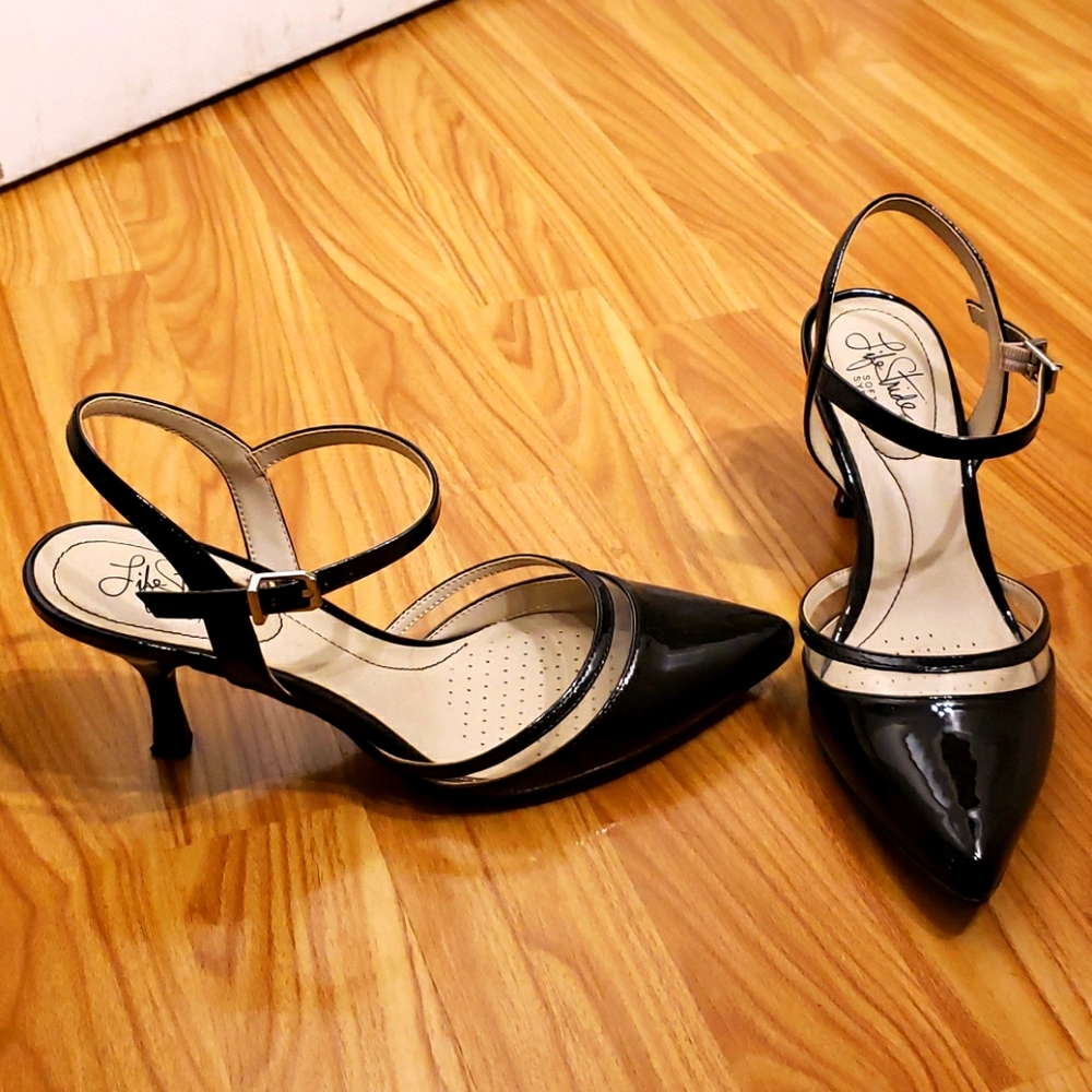 Sandal